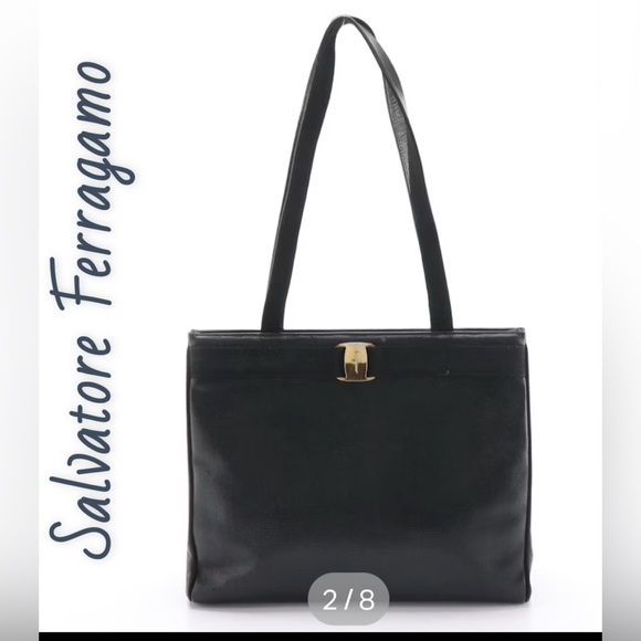 Salvatore Ferragamo Handbags - AUTHENTIC VINTAGE Salvatore Ferragamo•Black Lizard Embossed Leather Vara ToteBag